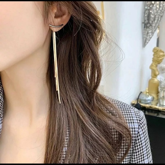 SPARKLY, SEXY & ELEGANT LONG TASSELS EARRINGS TO CALL THE ATTENTION OF EVERYONE - Picture 9 of 12